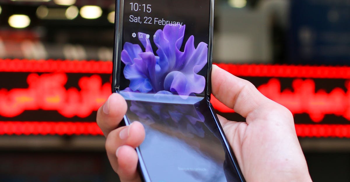 découvrez le nouveau galaxy z flip 6 : un smartphone pliable innovant alliant design élégant, performances puissantes et fonctionnalités photo avancées. profitez de la technologie samsung pour une expérience mobile unique.